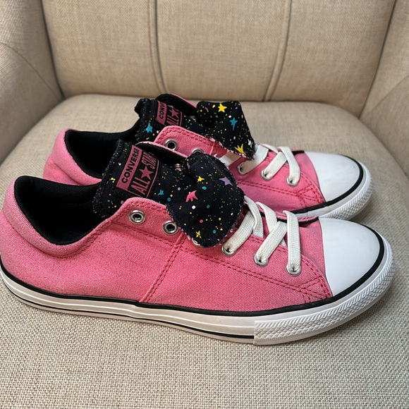 Pink Converse - Picture 5 of 7